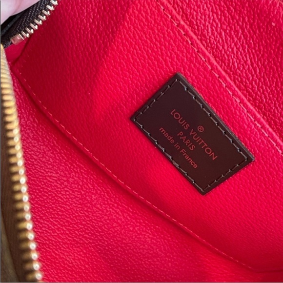 Louis Vuitton Cosmetic Pouch ❤️ - Picture 4 of 16